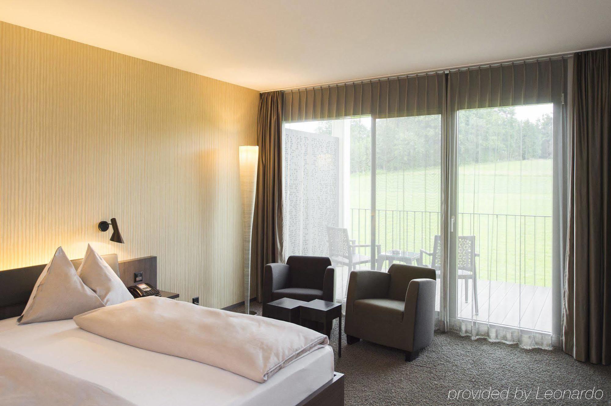 Small Luxury Hotel Wellnesshotel Golfpanorama Lipperswil Exterior foto