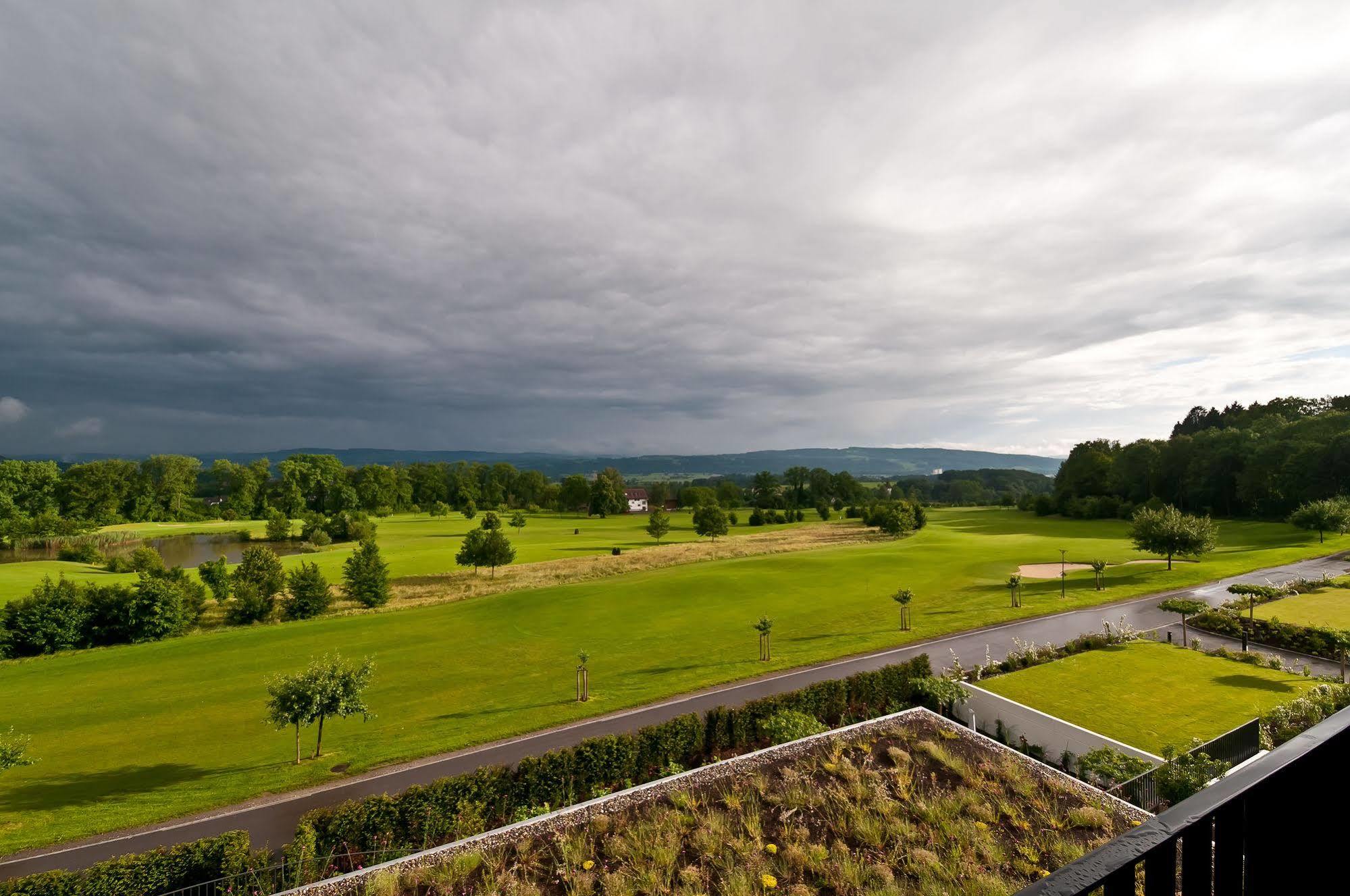Small Luxury Hotel Wellnesshotel Golfpanorama Lipperswil Exterior foto